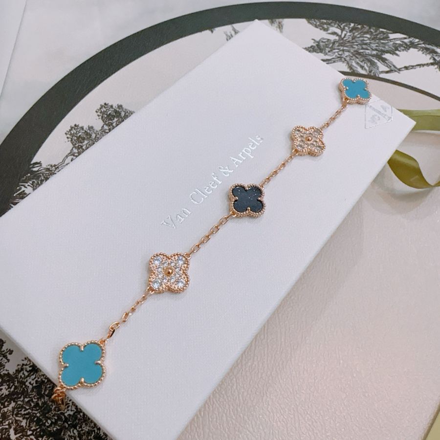 Van Cleef & Arpels Jewelry Four-leaf clover Rainbow color bracelet V gold material series — AAA Quality Replica — photo 5