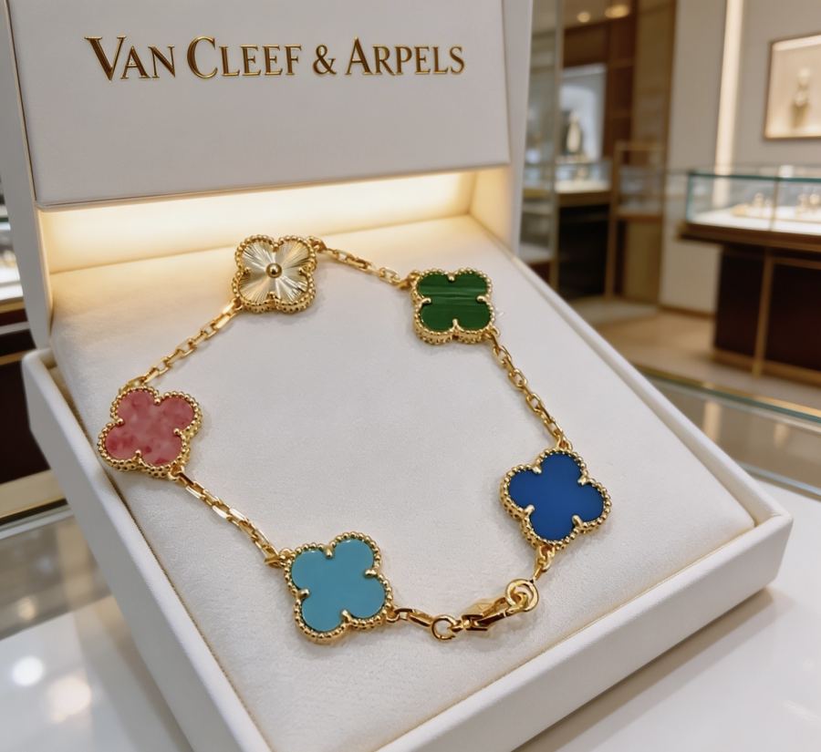 Van Cleef & Arpels Jewelry Four-leaf clover bracelet, Rainbow color, V gold material, handmade, — 1:1 Replica