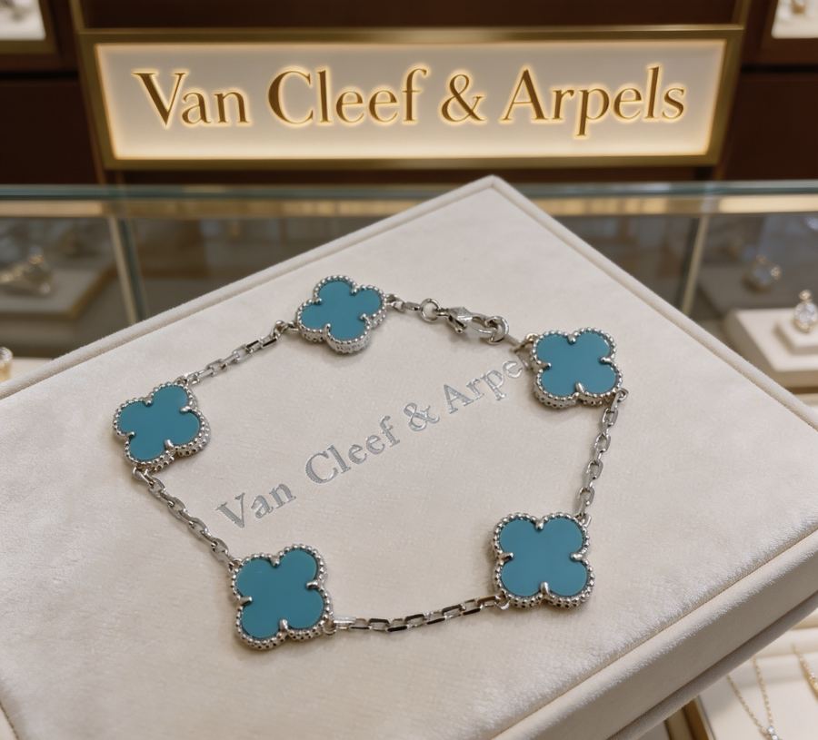 Van Cleef & Arpels Jewelry Four-leaf clover Rainbow color bracelet V gold material series — Premium Replica — photo 2