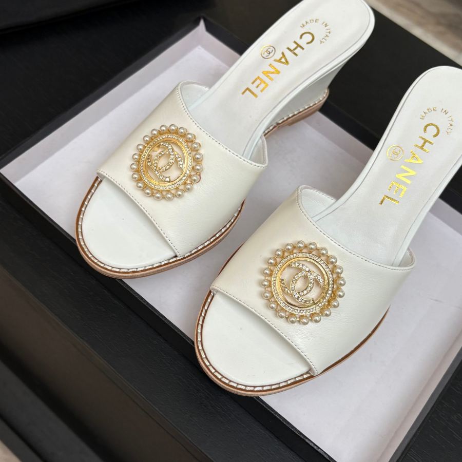 CHANEL women's shoes 𝐂𝐇*𝐍𝐄𝐋25c popular wedge heel slippers! — 1:1 Replica For Sale — photo 9