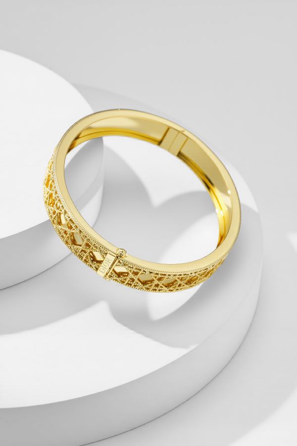Dior Jewelry My Dior, which has just been launched, has an exotic beauty when worn in layers — Premium Replica — photo 3