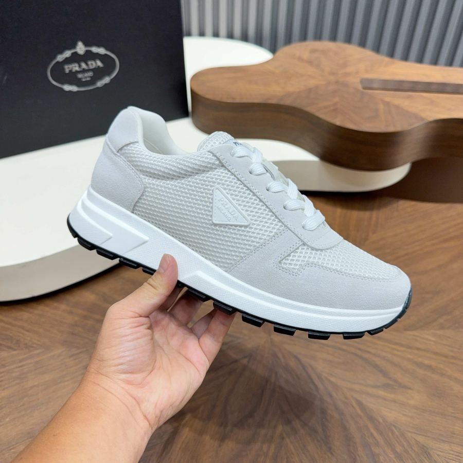 Prada women's shoes Prada/Prada classic men's spliced ​​casual sports shoes — Premium Replica — photo 4