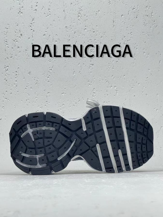 balenciaga schoen P Kanaalvoordeel Groothandel beschikbaar — photo 3