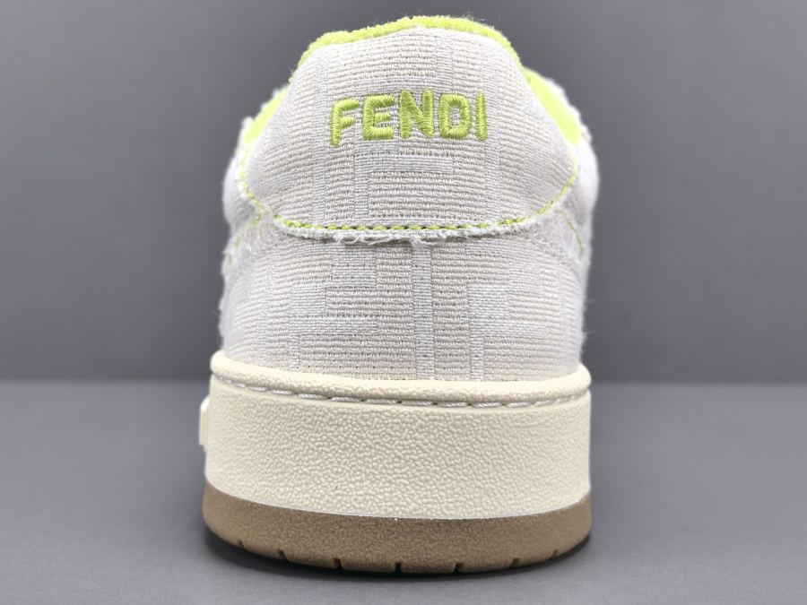 Vantagem do canal FENDI SHOE P, disponível no atacado — photo 5
