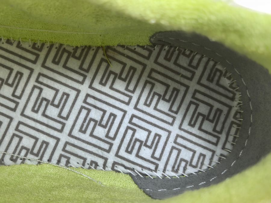 Vantagem do canal FENDI SHOE P, disponível no atacado — photo 9