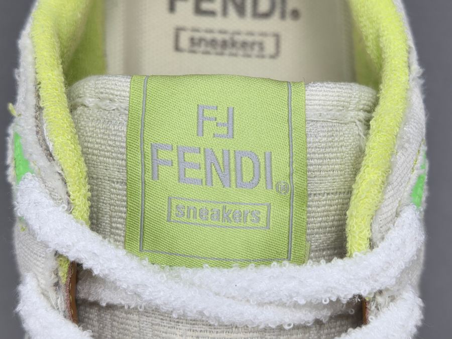 Vantagem do canal FENDI SHOE P, disponível no atacado — photo 7