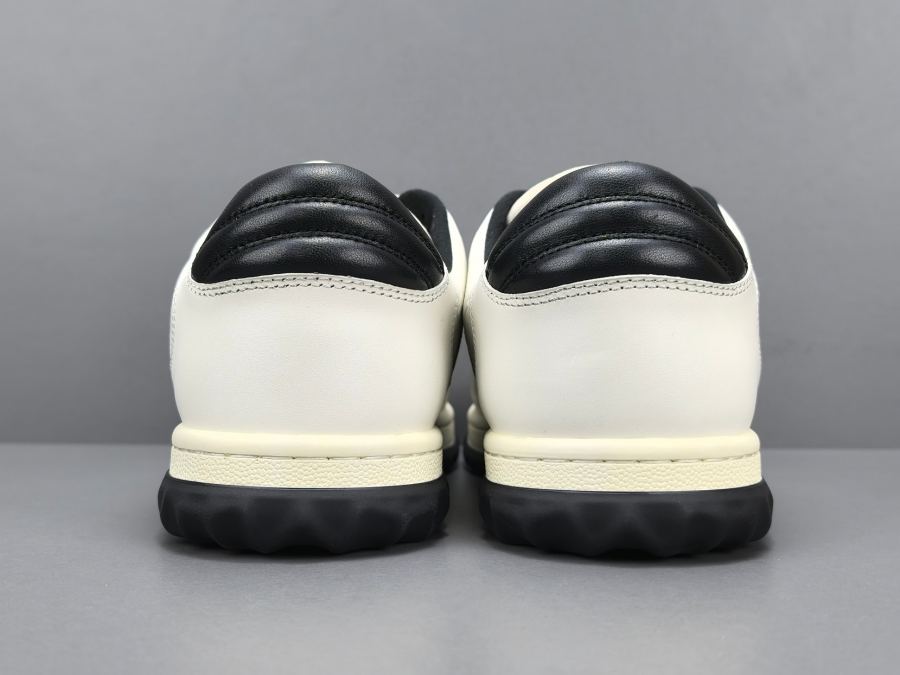 GUCCI SHOE P Channel Advantage, im Großhandel erhältlich — photo 3