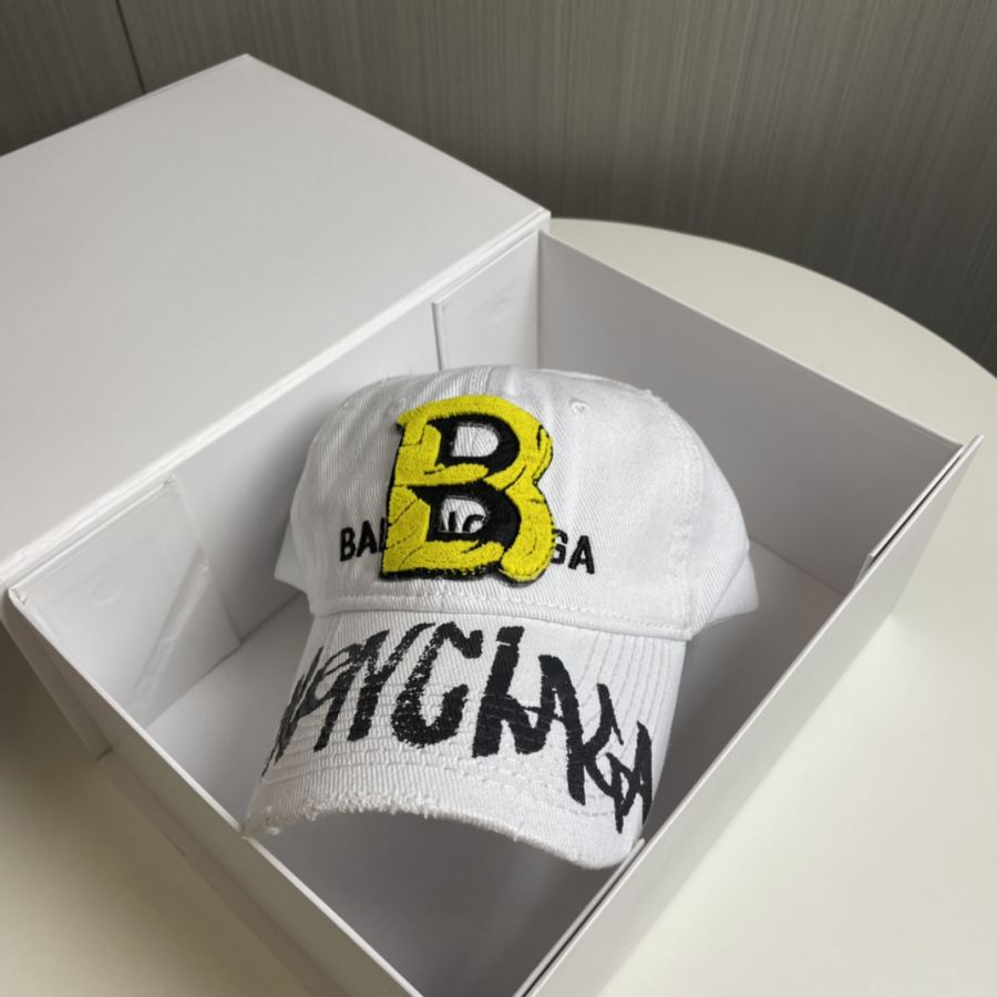 Balenciaga Hut BALENCIAGA Neues Logo, Stil — photo 9