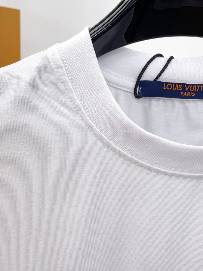 LV men LV 2026 New T logo 260. M-XXXL — 1:1 Replica — photo 5