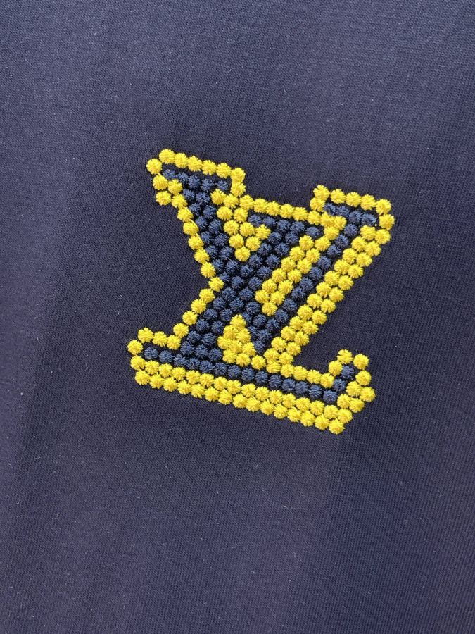 LV men LV 2026 New T logo 260. M-XXXL — 1:1 Replica — photo 6