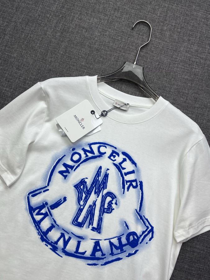 moncler men Mengkou Men's high-end fashion round-neck short-sleeved T-shirt, new spring and summer — 1:1 Replica — photo 5