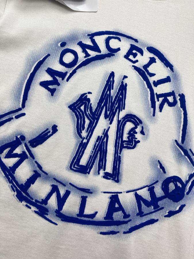 moncler men Mengkou Men's high-end fashion round-neck short-sleeved T-shirt, new spring and summer — 1:1 Replica — photo 9
