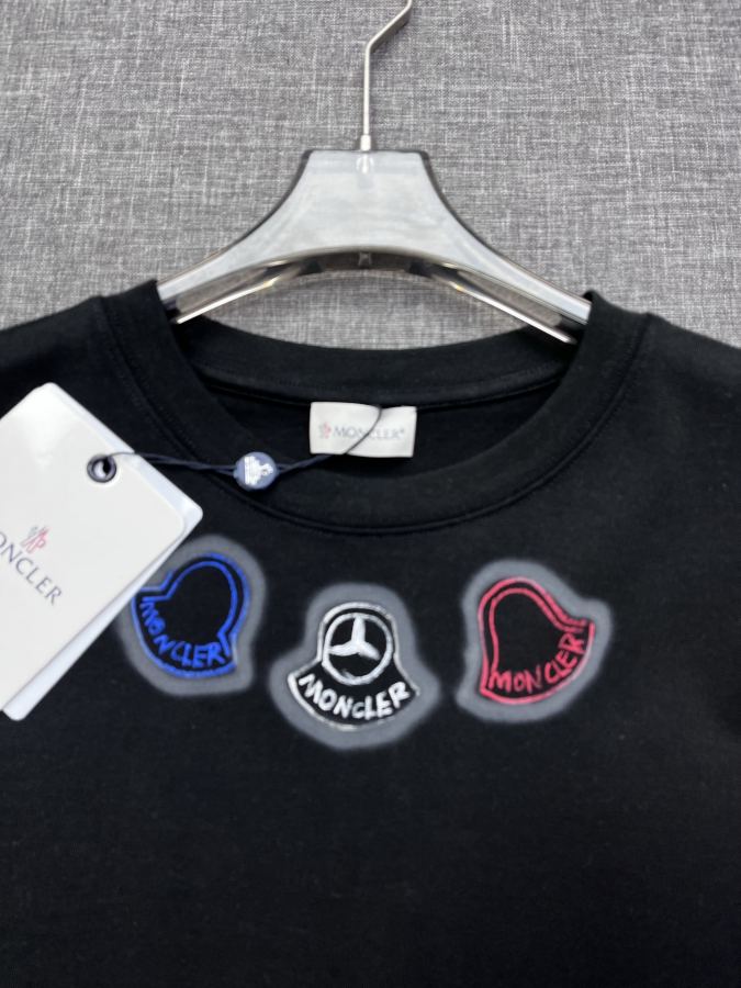 moncler men Mengkou Men's high-end fashion round-neck short-sleeved T-shirt, new spring and summer — 1:1 Replica For Sale — photo 7