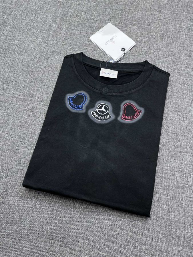 moncler men Mengkou Men's high-end fashion round-neck short-sleeved T-shirt, new spring and summer — 1:1 Replica For Sale — photo 2