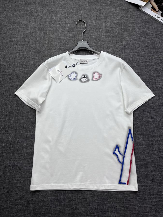 moncler men Mengkou Men's high-end fashion round-neck short-sleeved T-shirt, new spring and summer — AAA Quality Replica — photo 4
