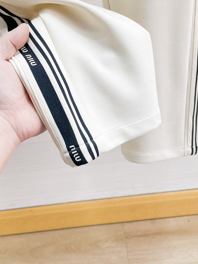MIUMIU masculino miumiu 2026 Novo LOGO, M-3 XL — photo 9