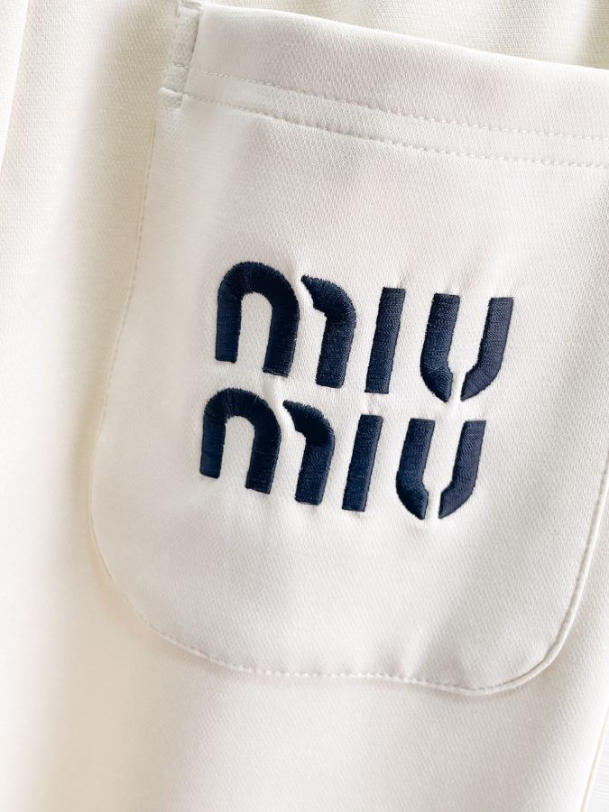 MIUMIU masculino miumiu 2026 Novo LOGO, M-3 XL — photo 8