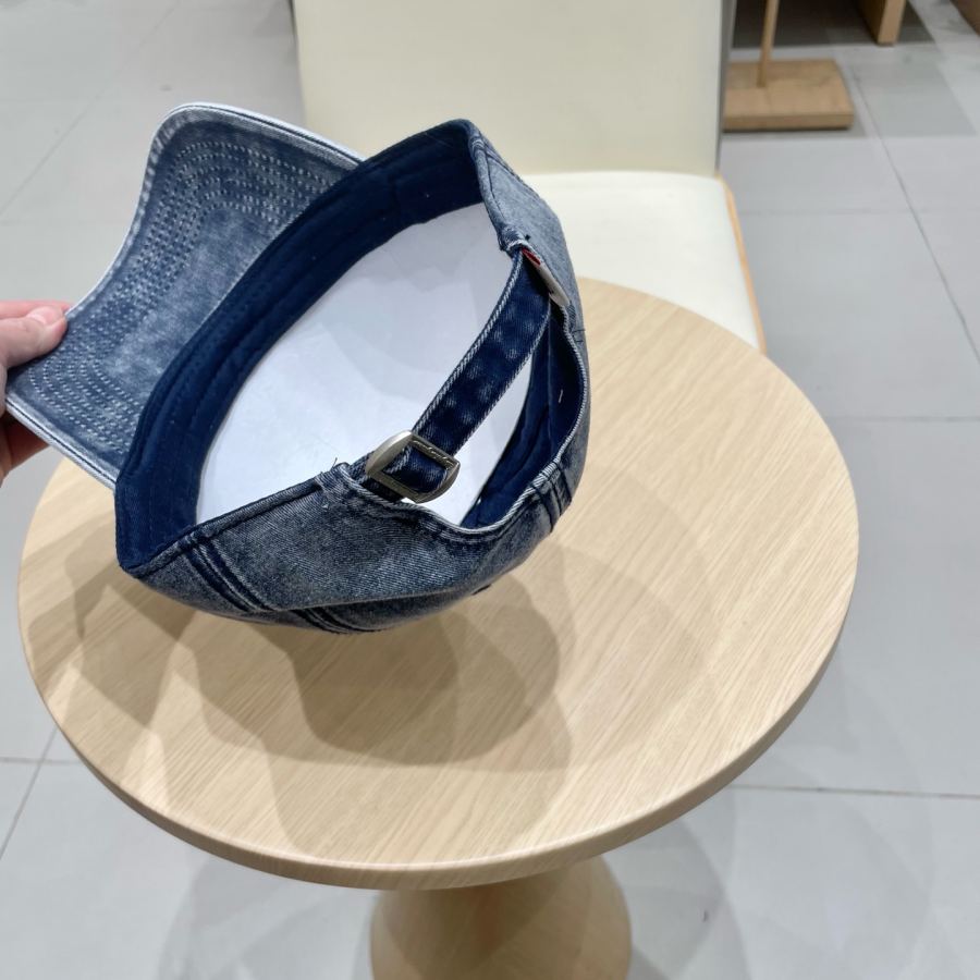 Louis Vuitton hat LV Louis Vuitton — AAA Quality Replica — photo 7