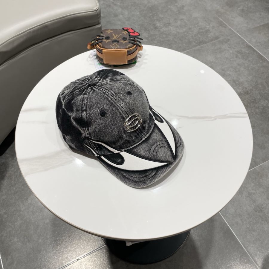 Chapeau Balenciaga Newlogo style — photo 3
