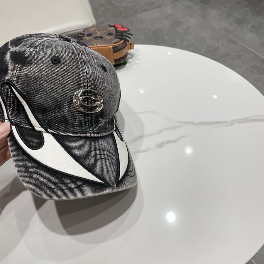 Chapeau Balenciaga Newlogo style — photo 4