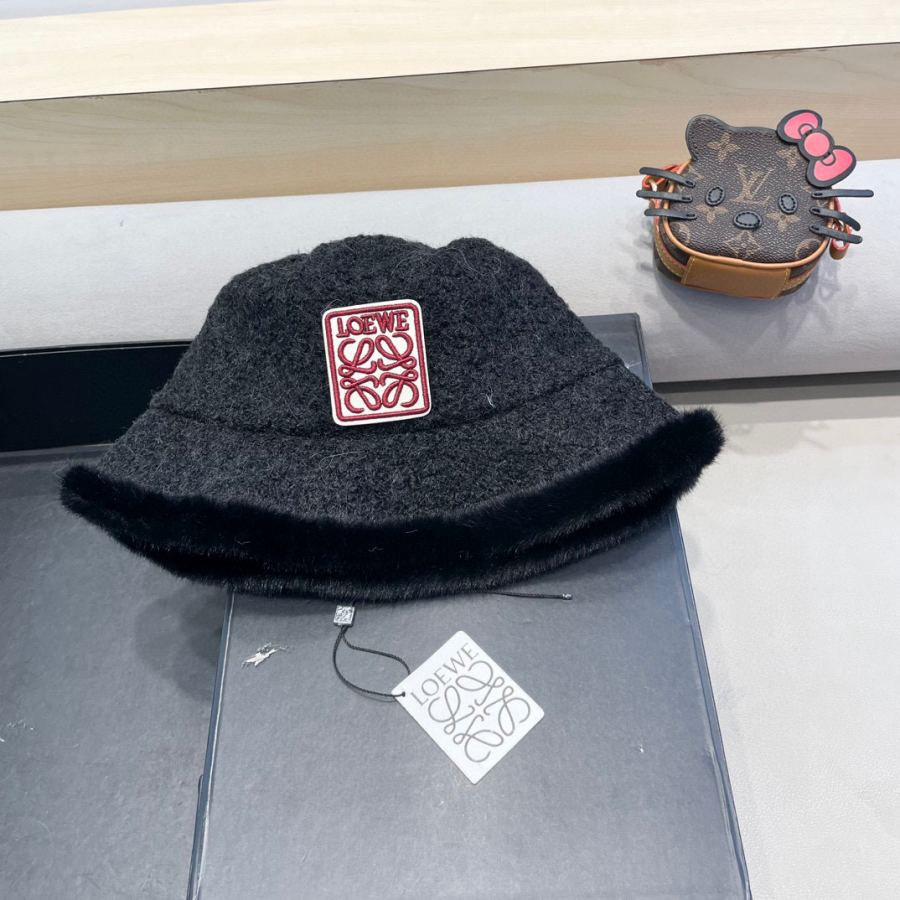 Loewe hat autumn and winter fisherman hat women's Korean style raw edge design thickened warm basin — AAA Quality Replica