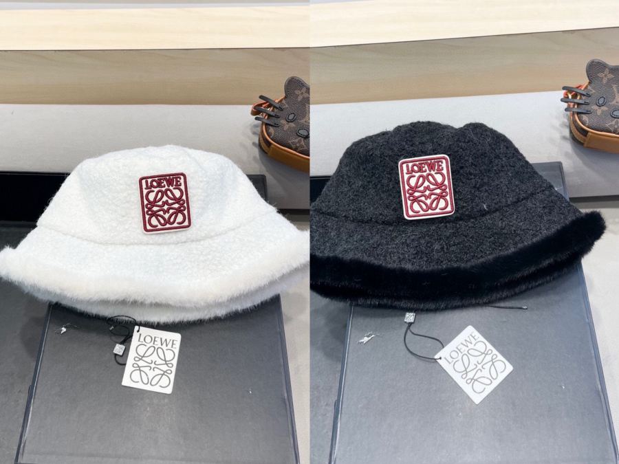 Loewe hat autumn and winter fisherman hat women's Korean style raw edge design thickened warm basin — AAA Quality Replica — photo 5