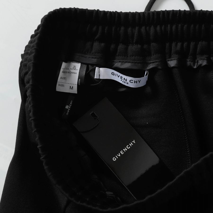 GVC men Givenchy 2025 early spring new casual shorts, trousers body craftsmanship design, imported — AAA Quality Replica — photo 7