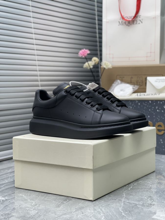 Alexander Mc Queen Women's Shoes Factory ¥ ( Top version ) Newly upgraded classic Mc Queen white — 1:1 Replica For Sale — photo 2