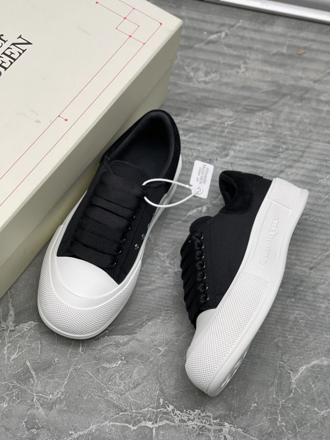 Alexander Mc Queen Women's Shoes Factory ¥ ( Top version ) Newly upgraded classic Mc Queen canvas — Premium Replica — photo 8