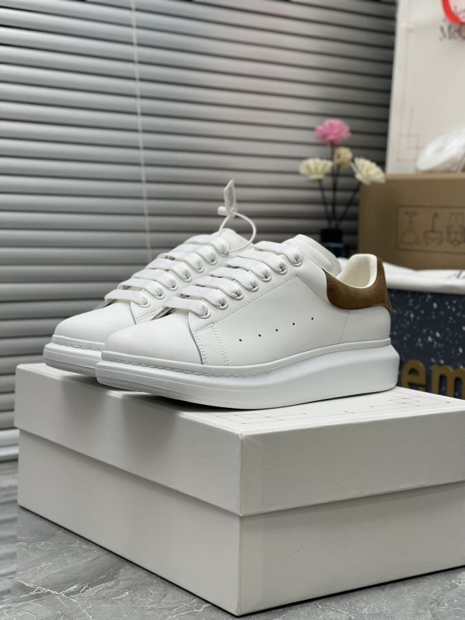 Alexander Mc Queen Women's Shoes Factory ¥ ( Top Version ). (New black and white) Newly upgraded — 1:1 Replica