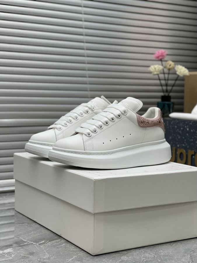 Alexander Mc Queen Women's Shoes Factory ¥ ( Top Version ). (Pink diamond tail) Newly upgraded classic — Premium Replica