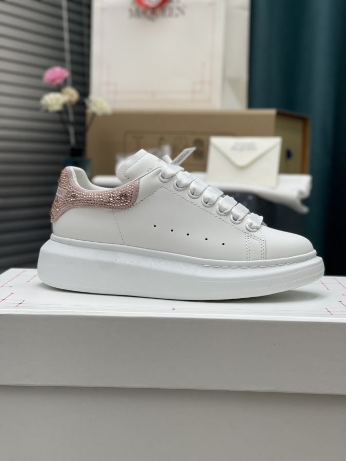 Alexander Mc Queen Women's Shoes Factory ¥ ( Top Version ). (Pink diamond tail) Newly upgraded classic — Premium Replica — photo 9