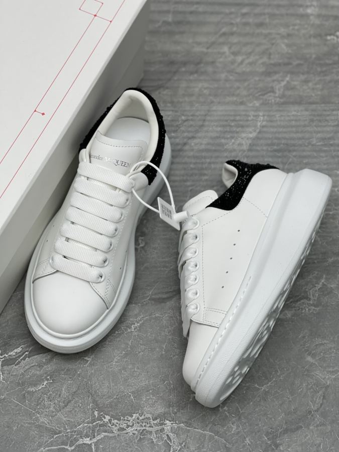 Alexander Mc Queen Women's Shoes Factory ¥ ( Top Version ). (Black diamond tail) Newly upgraded — 1:1 Replica — photo 8