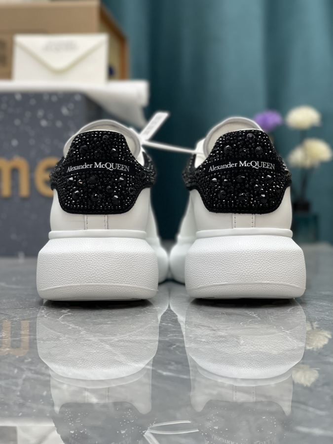 Alexander Mc Queen Women's Shoes Factory ¥ ( Top Version ). (Black diamond tail) Newly upgraded — 1:1 Replica — photo 4