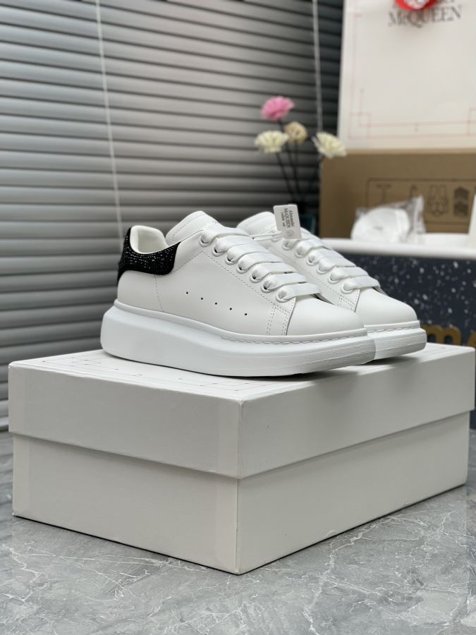Alexander Mc Queen Women's Shoes Factory ¥ ( Top Version ). (Black diamond tail) Newly upgraded — 1:1 Replica — photo 2