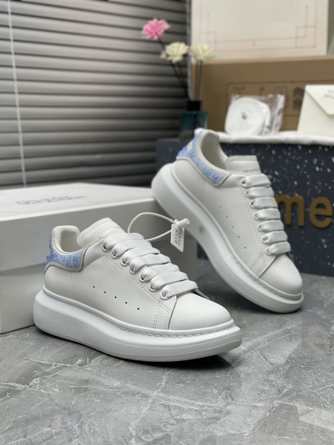 Alexander Mc Queen Women's Shoes Factory ¥ ( Top version produced in Dongguan ) (Blue diamond tail) — 1:1 Replica For Sale — photo 3