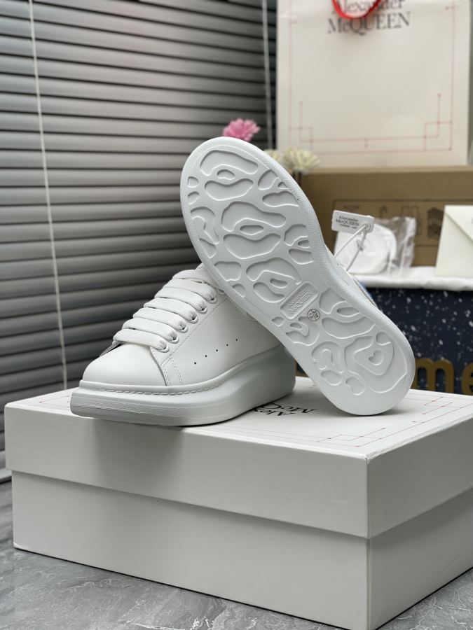 Alexander Mc Queen Women's Shoes Factory ¥ ( Top version produced in Dongguan ) (Blue diamond tail) — 1:1 Replica For Sale — photo 7