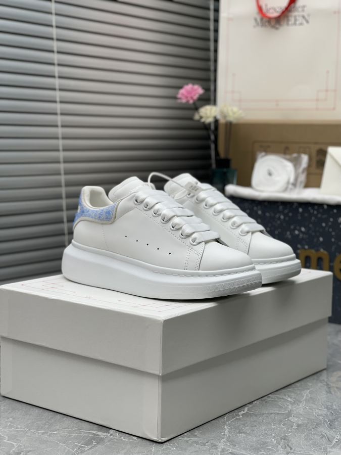 Alexander Mc Queen Women's Shoes Factory ¥ ( Top version produced in Dongguan ) (Blue diamond tail) — 1:1 Replica For Sale — photo 2