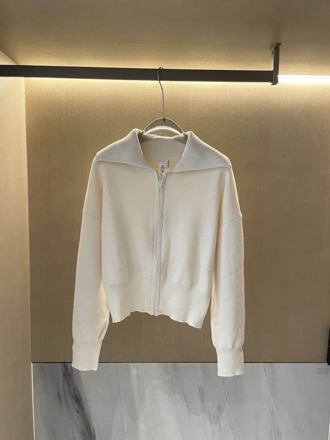 Alo Long sleeve autumn and winter New lapel sweater cardigan, multi-color casual and simple V-neck — AAA Quality Replica — photo 2