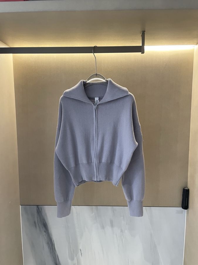Alo Long sleeve autumn and winter New lapel sweater cardigan, multi-color casual and simple V-neck — AAA Quality Replica — photo 4