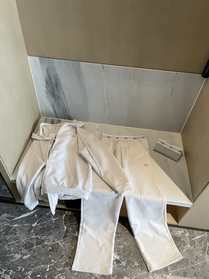 Alo accessories Paired with our suit, I can only say it is the best combination! — 1:1 Replica — photo 5