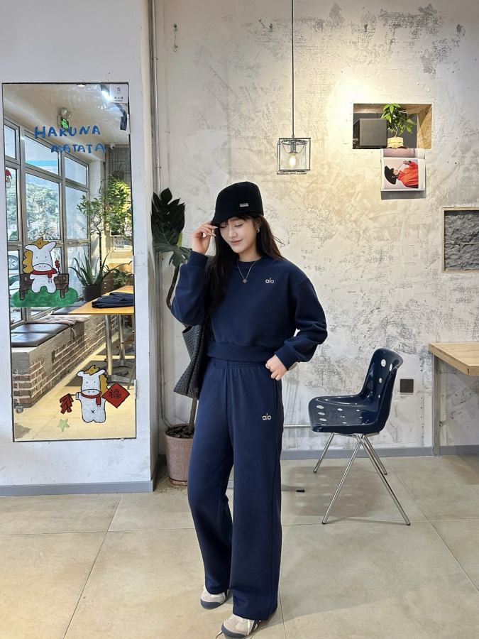 Alo Leggings What was planted by Kim Ji Soo some time ago can finally be pulled out! — Premium Replica — photo 8