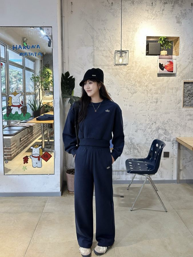 Alo Leggings What was planted by Kim Ji Soo some time ago can finally be pulled out! — Premium Replica — photo 9
