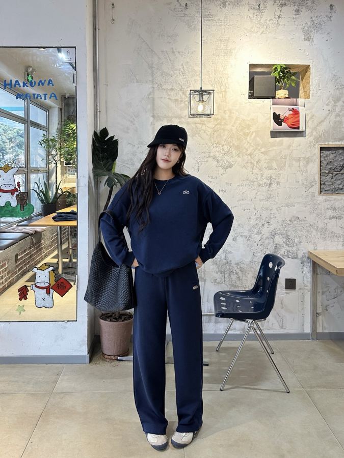 Alo Leggings What was planted by Kim Ji Soo some time ago can finally be pulled out! — Premium Replica — photo 4