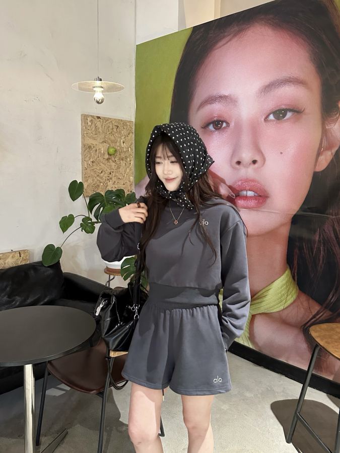 Alo Shorts This color is really high-end, a top player in the sweatshirt world! — AAA Quality Replica — photo 2