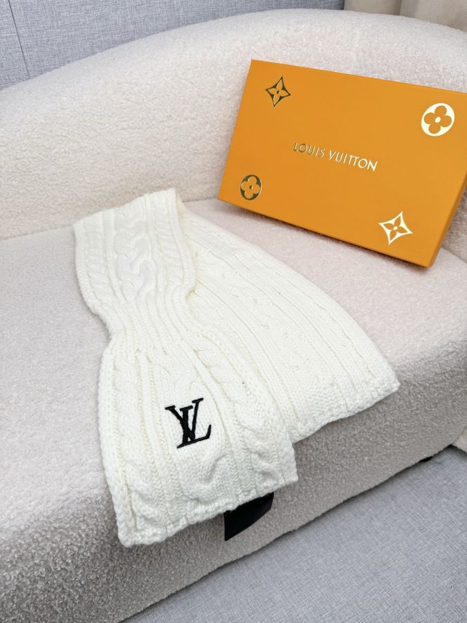 LV halsduk LV Logo 30cm 100% 30*180cm — photo 4