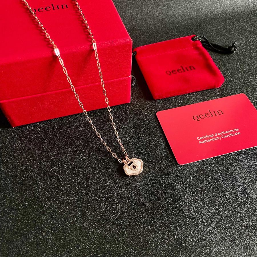 Qeelin Jewelry Kirin mini Ruyi necklace, hand-made micro-set Eight Hearts and Eight Arrows high-carbon — 1:1 Replica — photo 6