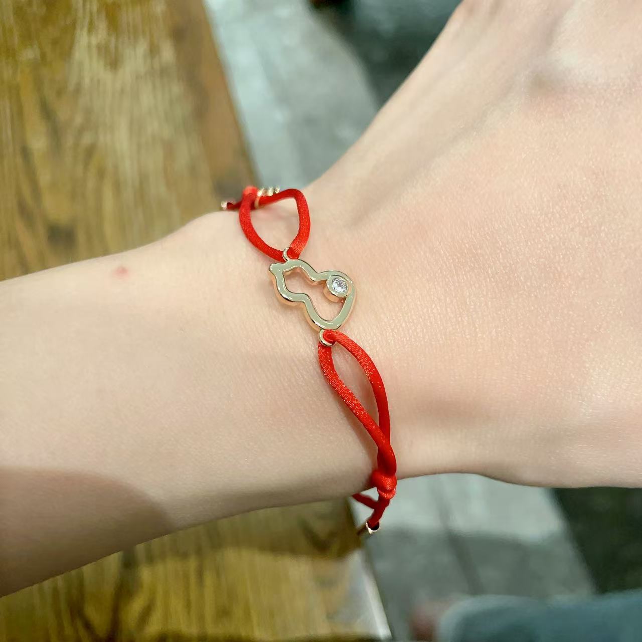 Qeelin Jewelry Kirin Mini Gourd Bracelet, thick gold plated, real gold texture, eight hearts and — AAA Quality Replica
