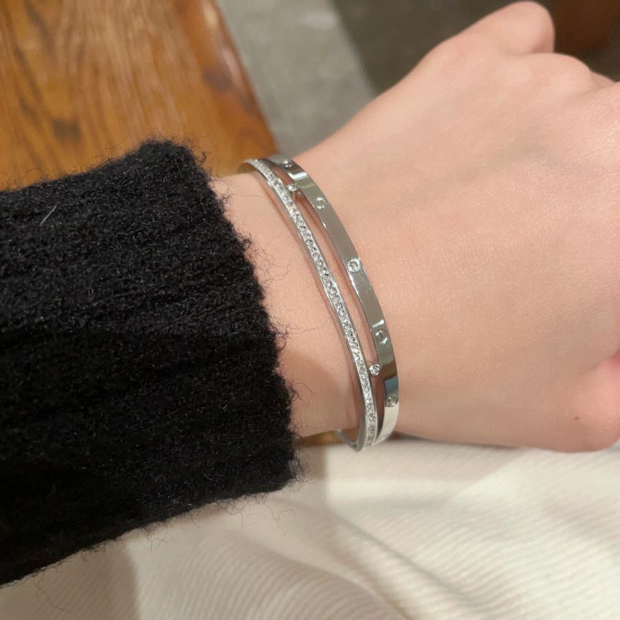 Cartier Jewelry Cartier 18k logo 360 — AAA Quality Replica