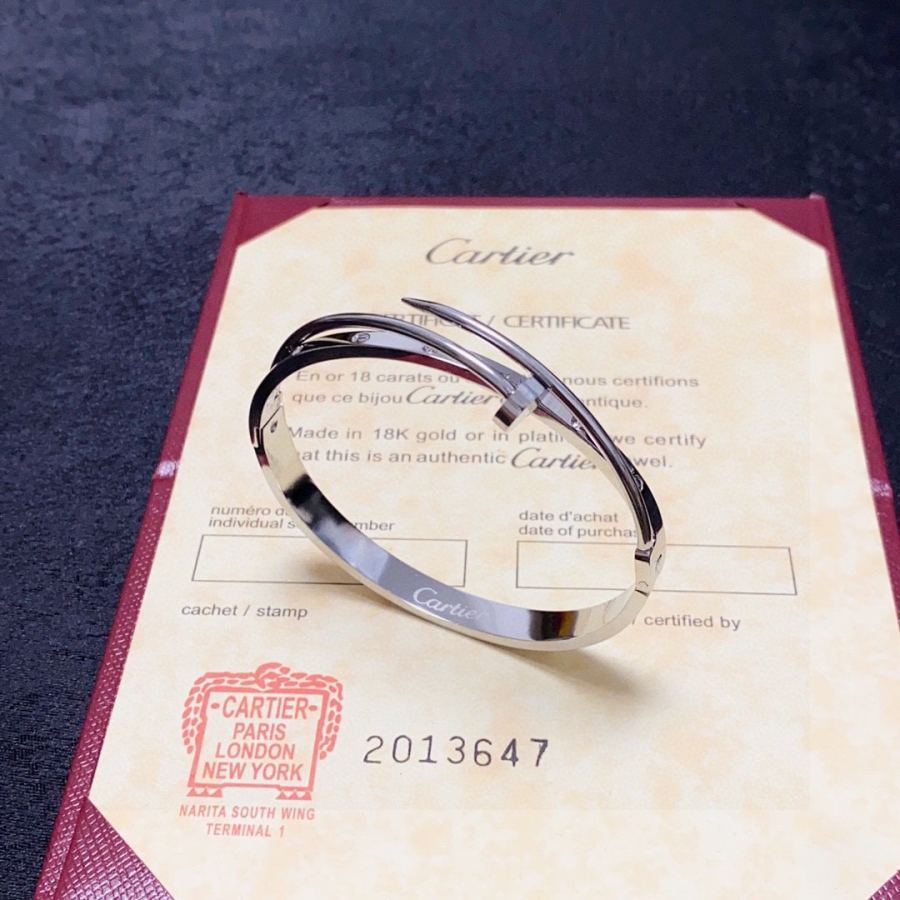 Cartier Jewelry Cartier 18k logo 360 — 1:1 Replica For Sale — photo 4
